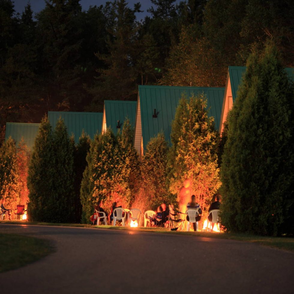 Village Vacances PetitSaguenay • Au Québ