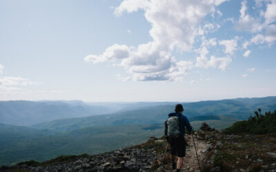 Course en sentier au parc national de la Gaspésie